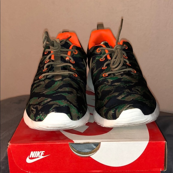 Nike Roshe Run Sprint - Picture 2 of 5